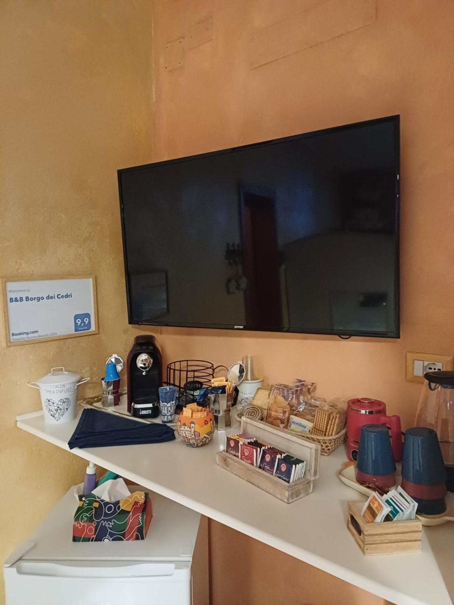 Borgo Dei Cedri Bed & Breakfast *